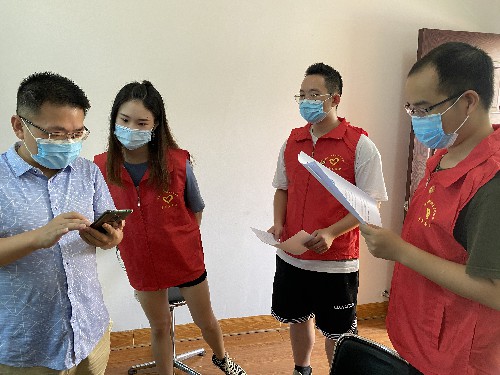 烽林連珂瑩：“敲門行動”摸�?~1.jpg