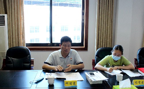 (建議采用)海峽科化永安分公司黃楊洋：海峽科化公司黨委委員、紀委書記何浦寨巡聽旁聽永安分公司黨委理論學習中心組學習會照�?~1.jpg