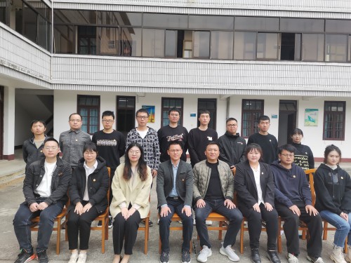 烽林連珂瑩：海峽科化烽林分公司團(tuán)委換屆選舉大會(huì)勝利召開(kāi)（合影）.jpg